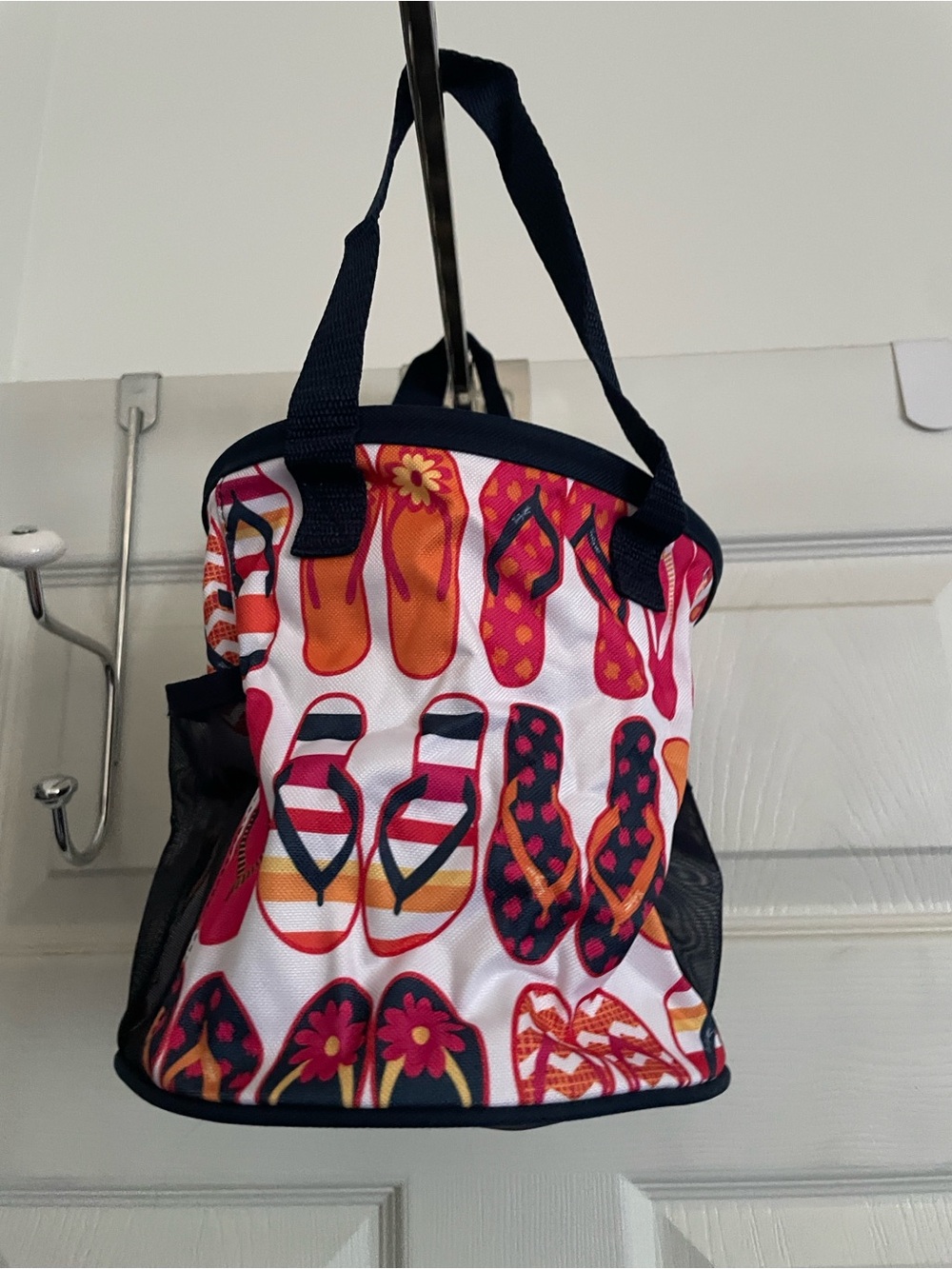 thirty-one Fun-Flops Print Summer Fun Caddy/Tote in Pink, Orange & Navy
